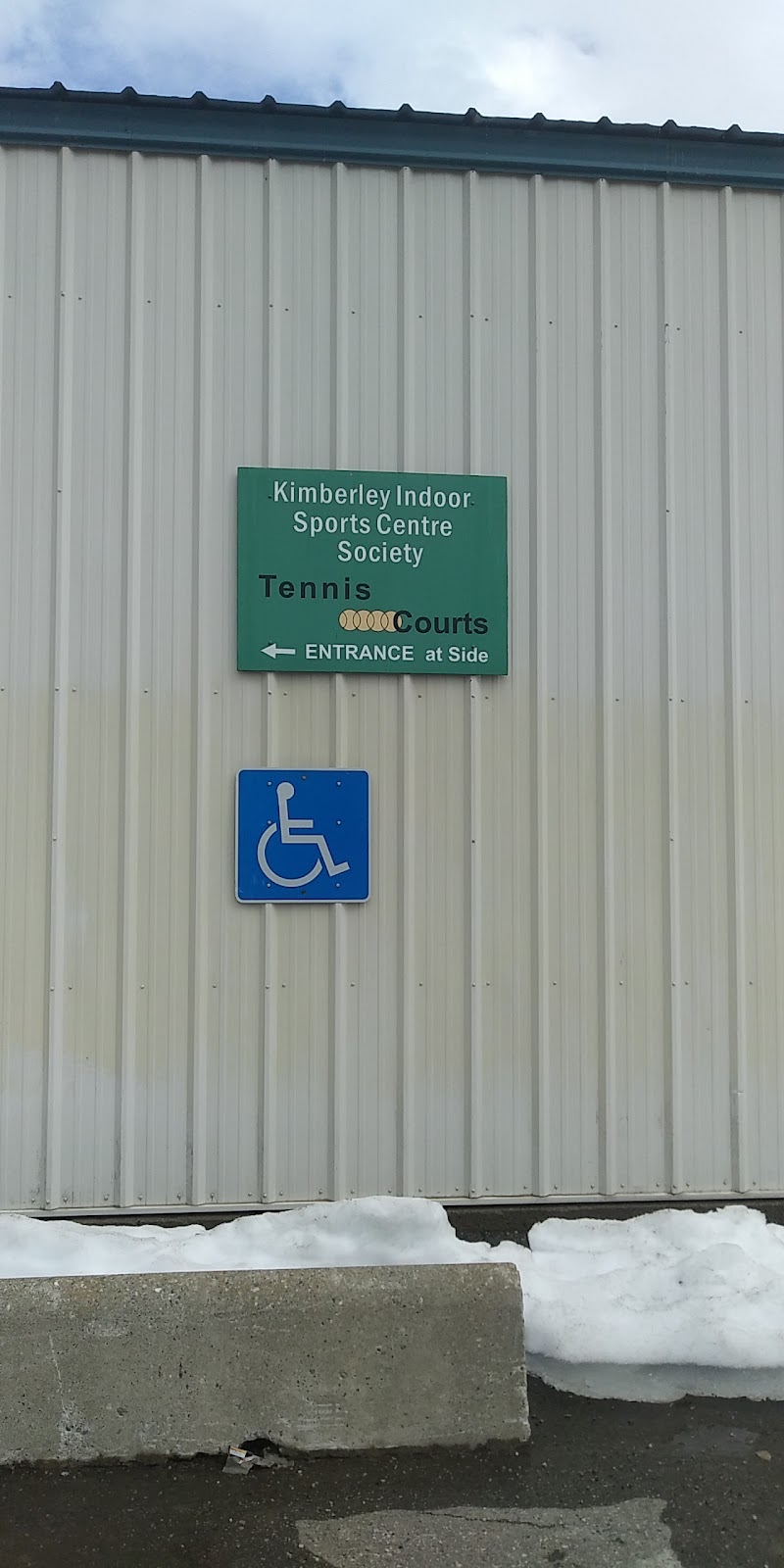 Kimberley Indoor Tennis Courts | 405 Halpin St, Kimberley, BC V1A 2H1, Canada | Phone: (250) 427-7307