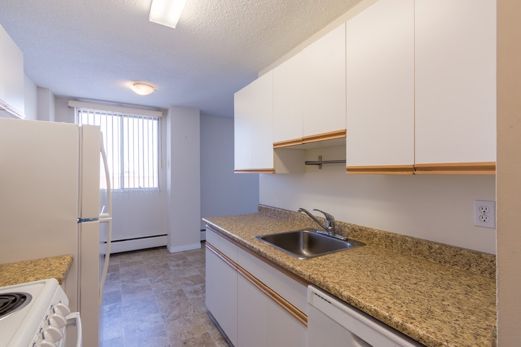 Central Court Apartments | 11212 102 Ave, Edmonton, AB T5K 0P4, Canada | Phone: (780) 497-7936