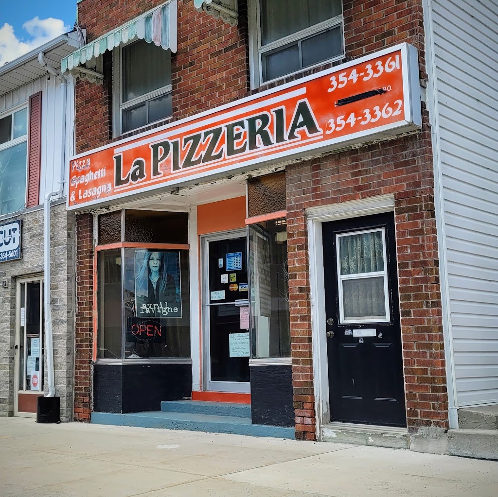 La Pizzeria | 17 Dundas St W, Napanee, ON K7R 1Z3, Canada | Phone: (613) 354-3361