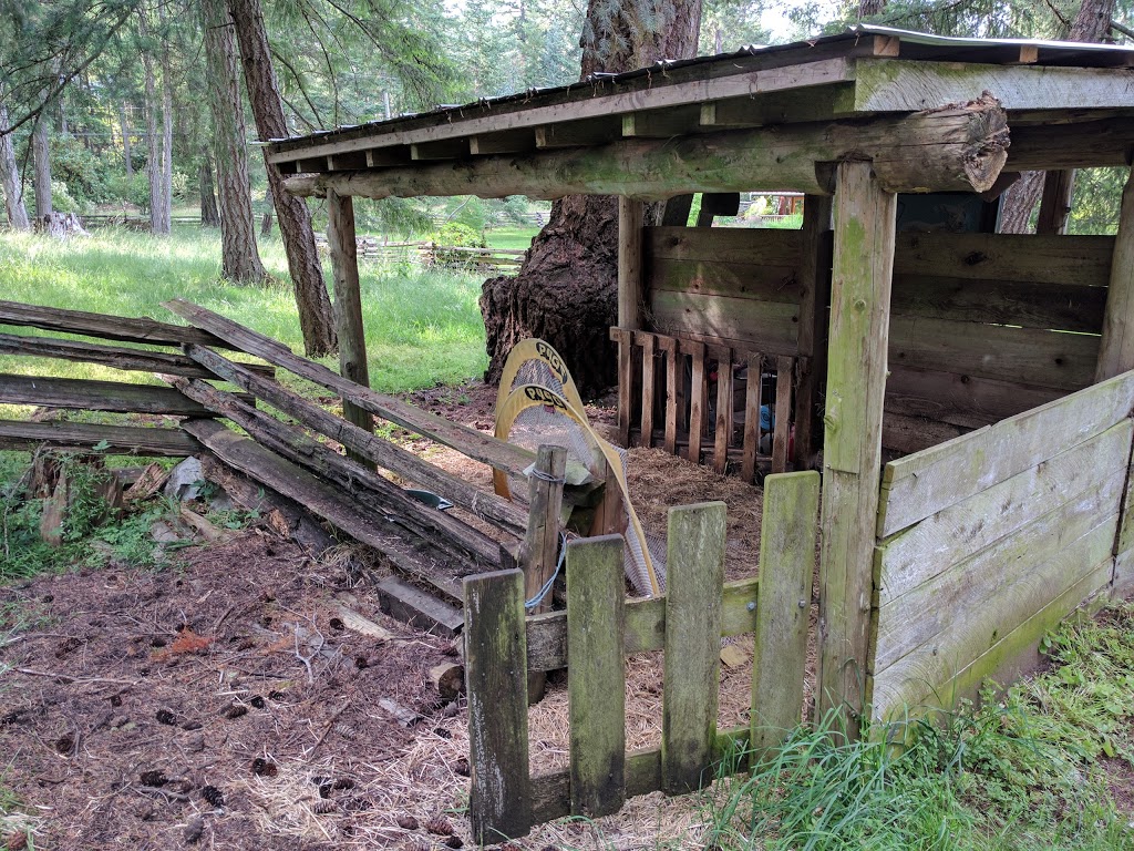 Le gîte d’étape | 157 Forest Ridge Rd, Salt Spring Island, BC V8K 1W4, Canada | Phone: (250) 653-4534