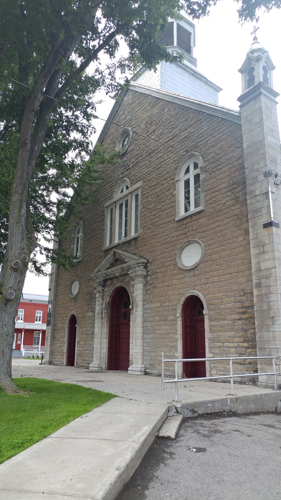 Église St-Augustin | 15093 Rue de Saint Augustin, Mirabel, QC J7N 1X2, Canada | Phone: (450) 475-8121