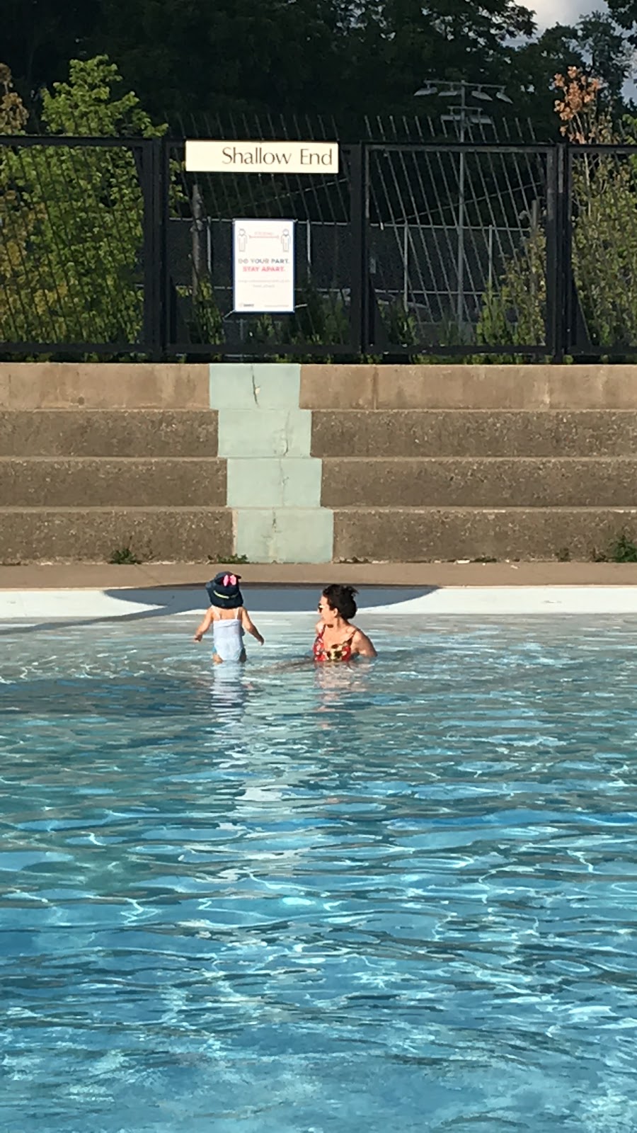 Riverdale Park East Outdoor Pool | 550 Broadview Ave, Toronto, ON M4K 2N6, Canada | Phone: (416) 392-7801