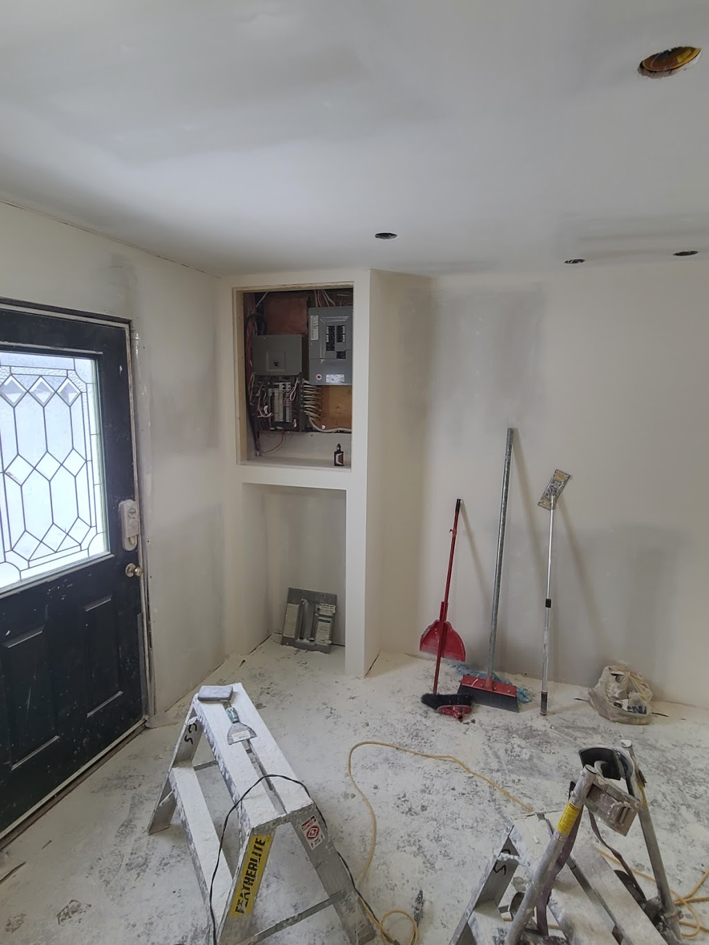 Start to finish drywall | 1720 BC-99, Pemberton, BC V0N 2L0, Canada | Phone: (778) 793-5141