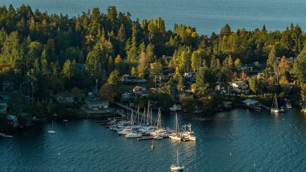 Desolation sound yacht charter base for Island Cruising | 9082 Clarkson Ave, Black Creek, BC V9J 1B3, Canada | Phone: (250) 656-7070