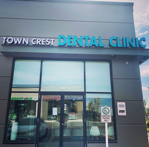 Town Crest Dental Clinic | 119 Town Crest Rd #102, Fort Saskatchewan, AB T8L 0G7, Canada | Phone: (780) 589-1112