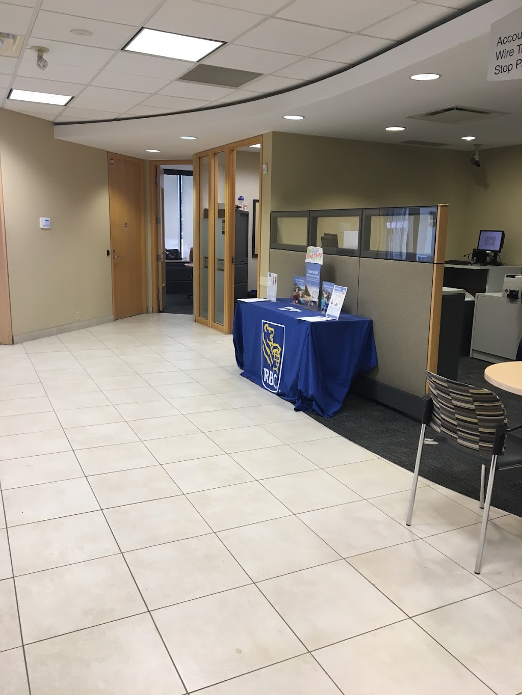 RBC Royal Bank | 4860 Dundas St W, Toronto, ON M9A 1B5, Canada | Phone: (416) 239-8175