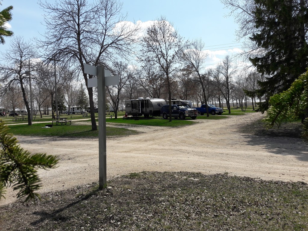Town and Country Campground | 56001 Murdock Rd, Springfield, MB R3X 1Z6, Canada | Phone: (204) 256-2186