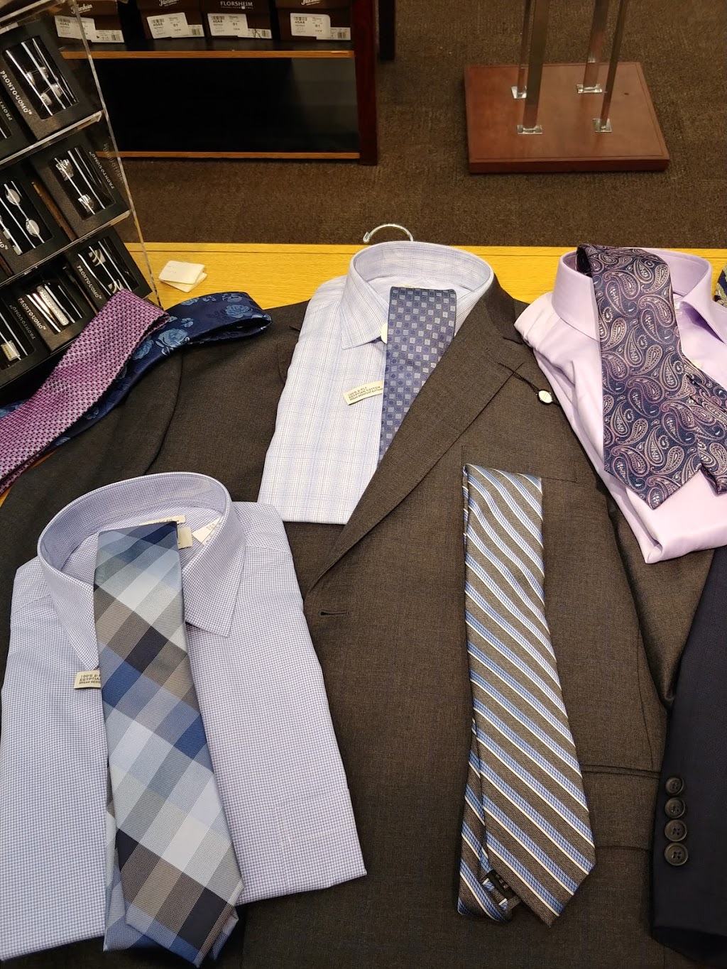 Moores Clothing for Men | 1737 Richmond St, London, ON N5X 3Y2, Canada | Phone: (519) 660-1900