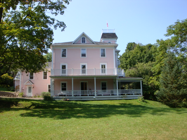 The Old Mansion House, Georgeville | 71 Chemin Channel, Georgeville, QC J0B 1T0, Canada