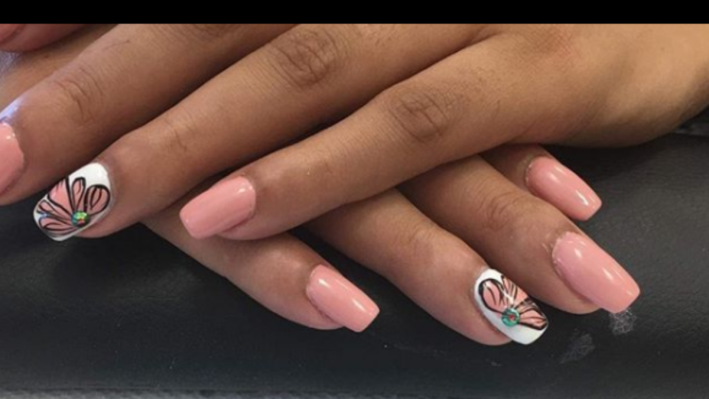 Deluxe Nails Spa Brampton | 8015 Financial Dr, Brampton, ON L6Y 6A1, Canada | Phone: (905) 459-6888