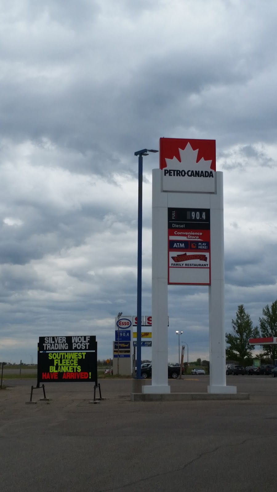 Petro-Canada | 2553 Grasswood Rd E, Saskatoon, SK S7T 1C8, Canada | Phone: (306) 374-9181
