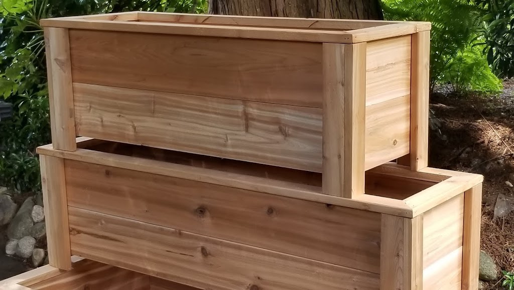 Cedar Garden Beds | 3326 Edgemont Blvd, North Vancouver, BC V7R 2P3, Canada | Phone: (604) 657-7618