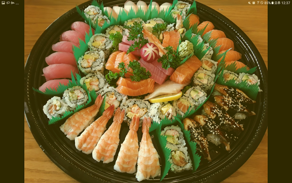 Take Sushi | 761 Davis Dr, Newmarket, ON L3Y 2R2, Canada | Phone: (905) 895-2880