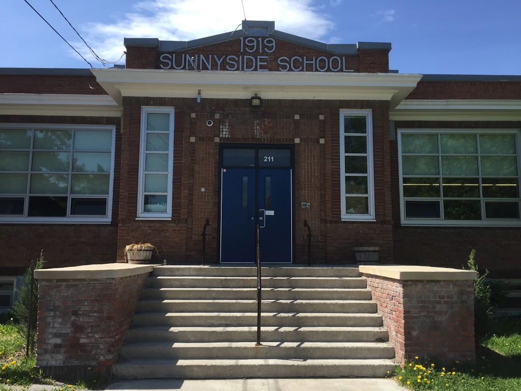 Sunnyside School | 211 7 St NW, Calgary, AB T2N 1S2, Canada | Phone: (403) 777-6390