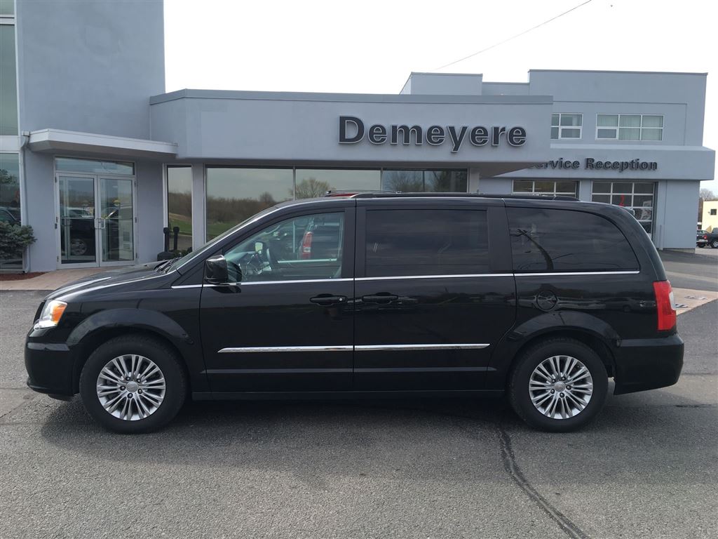 Demeyere Chrysler Dodge Jeep Ram | 144 Queensway East, Simcoe, ON N3Y 0A8, Canada | Phone: (519) 426-3010