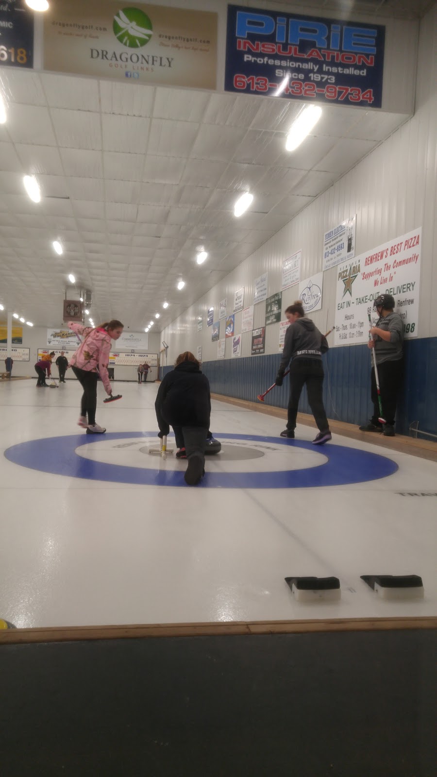 Renfrew Curling Club Ltd | 195 Xavier St, Renfrew, ON K7V 1L3, Canada | Phone: (613) 432-5001