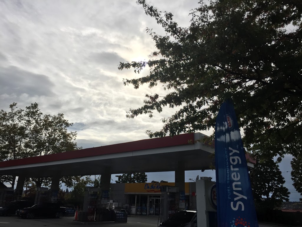 Esso | 3205 Arbutus St, Vancouver, BC V6J 3Z4, Canada | Phone: (604) 738-5578