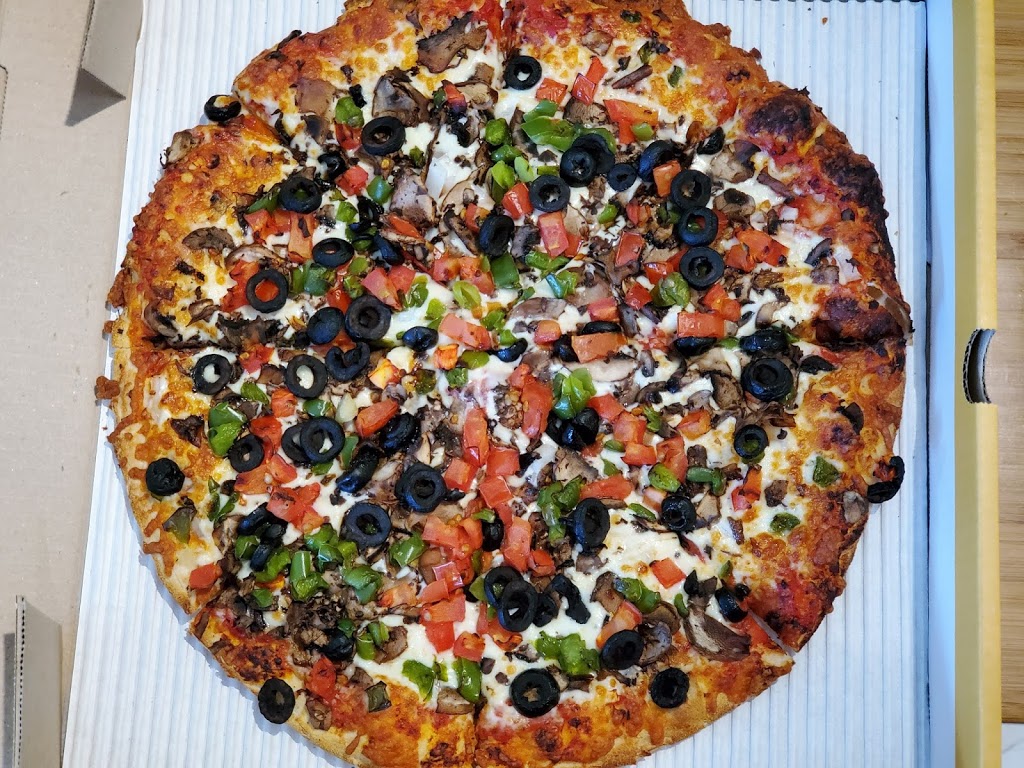 Mountain High Pizza | 3170 Creekside Way, Sun Peaks, BC V0E 5N0, Canada | Phone: (250) 578-7272