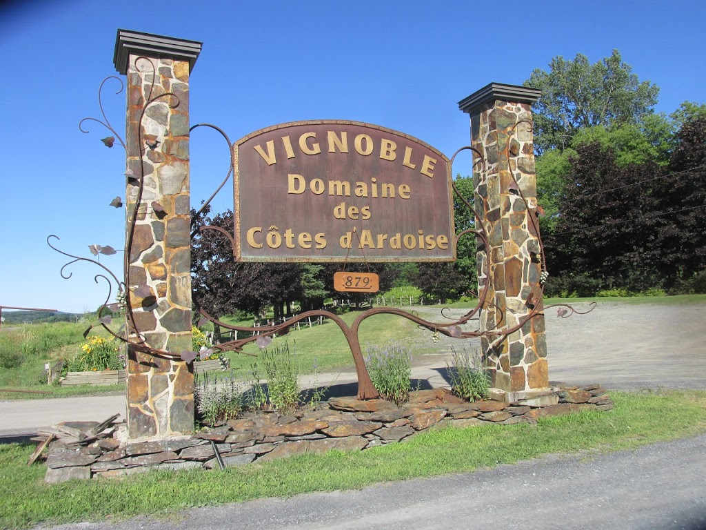 Domaine des Cotes dArdoise | 879 Rue Bruce, Dunham, QC J0E 1M0, Canada | Phone: (450) 295-2020