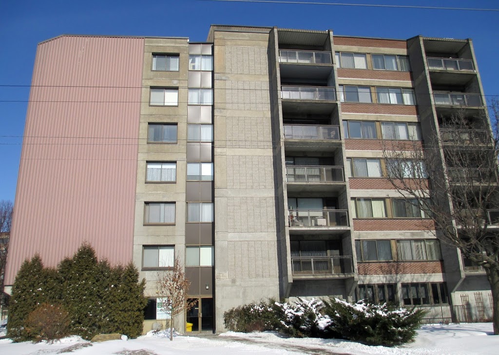 St Patrick Square | 6767 Chemin de la Côte-Saint-Luc, Côte Saint-Luc, QC H4V 2Z6, Canada | Phone: (514) 481-9609