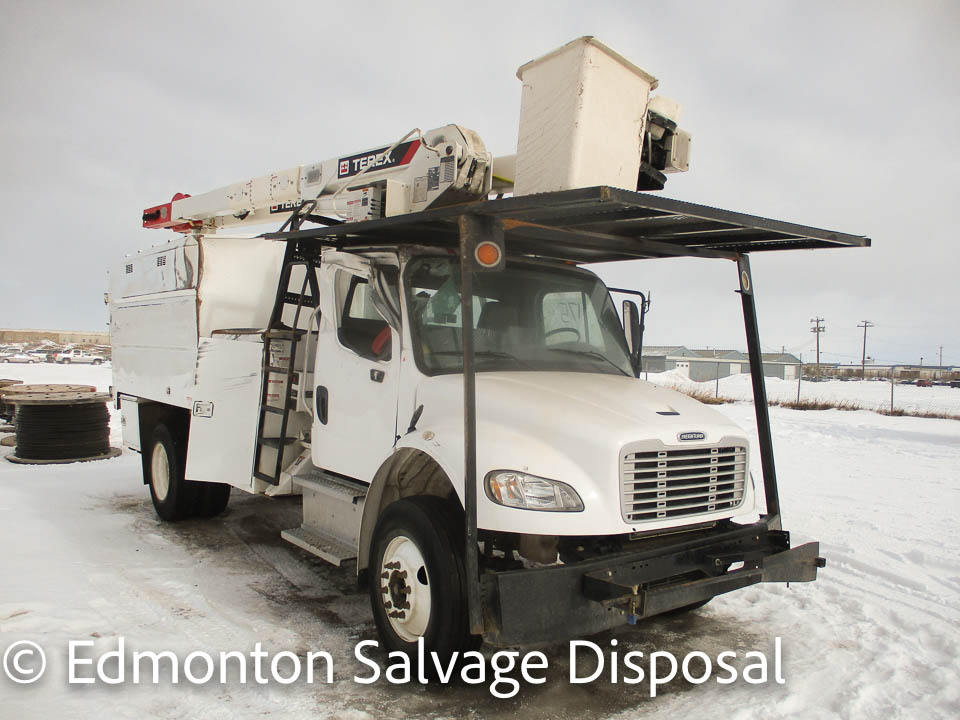 Edmonton Salvage Disposal Ltd | 16200 132 Ave NW, Edmonton, AB T5V 1M1, Canada | Phone: (780) 447-1595