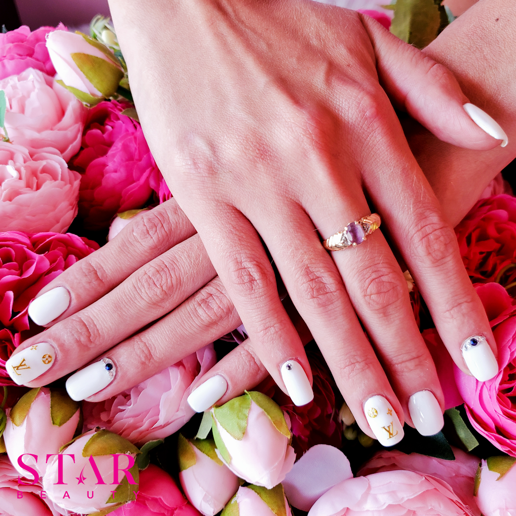 Star Beauty & Nails | 9019 Bayview Ave, Richmond Hill, ON L4B 3M6, Canada | Phone: (647) 823-7827