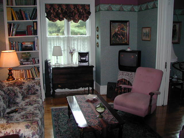 Seven Gables B&B | 4448 NS-366, Amherst, NS B4H 3X9, Canada | Phone: (902) 661-2377