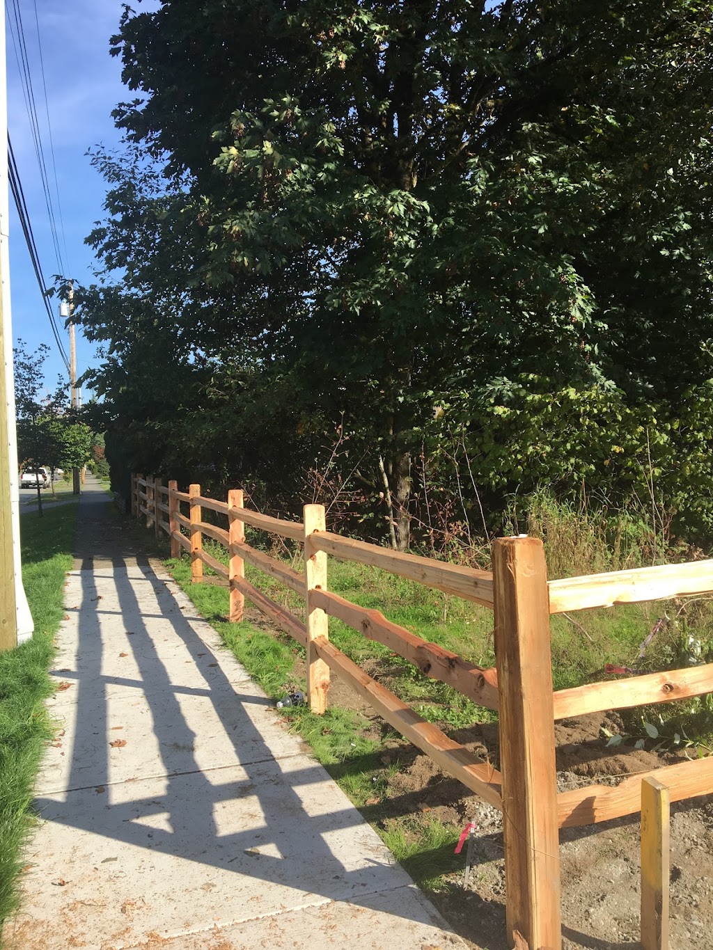 Mainland fence and gate | 3125 216 St, Langley Twp, BC V2Z 2E6, Canada | Phone: (778) 240-3181