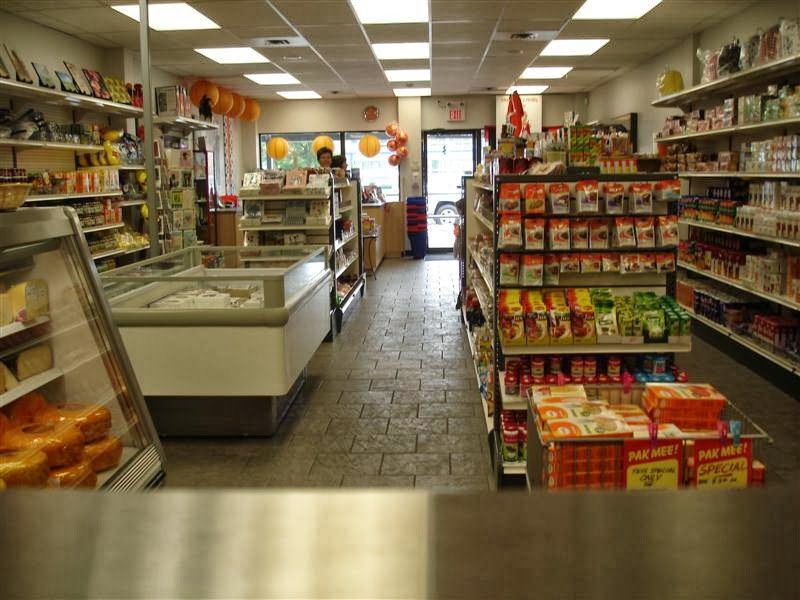 Dutch Groceries and Giftware | 1400 Clyde Ave, Nepean, ON K2G 3J2, Canada | Phone: (613) 226-1002