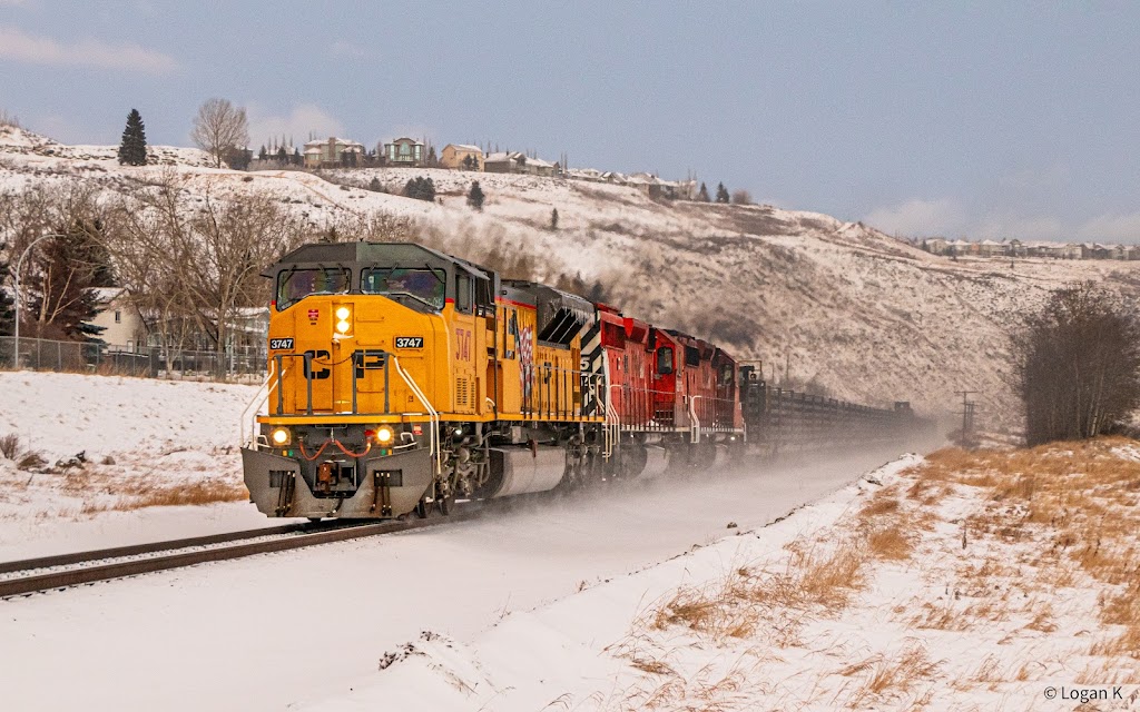 FOOTHILLS MOVING & STORAGE | 22 Griffin Industrial Point, Cochrane, AB T4C 0A2, Canada | Phone: (403) 891-6131