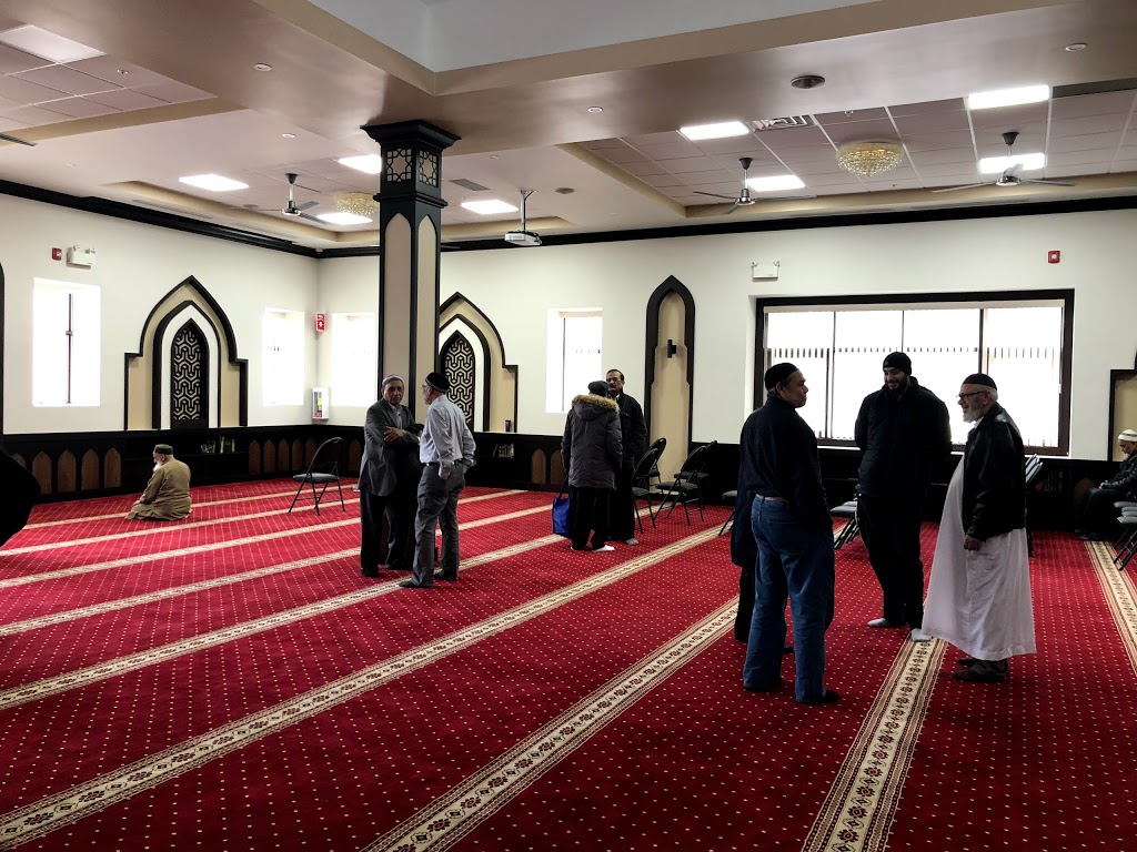 Jame Masjid | 5761 Coopers Ave, Mississauga, ON L4Z 1R9, Canada | Phone: (905) 507-3323