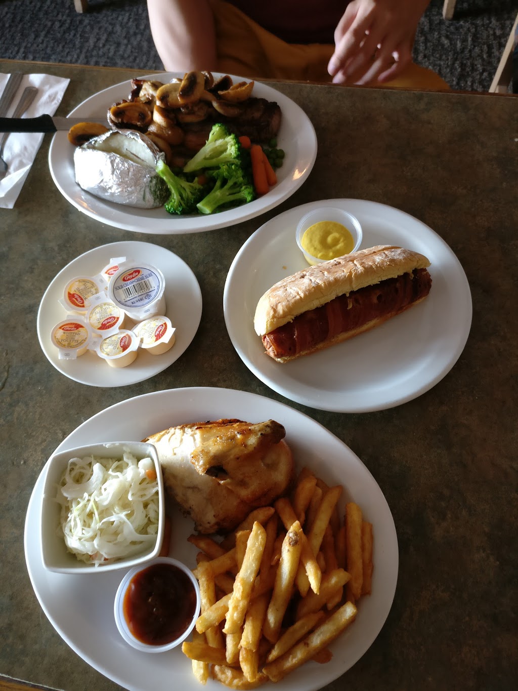 Wishbone Restaurant Steakhouse | 15035 Peel Regional Rd 50, Bolton, ON L7E 3H9, Canada | Phone: (905) 857-1019