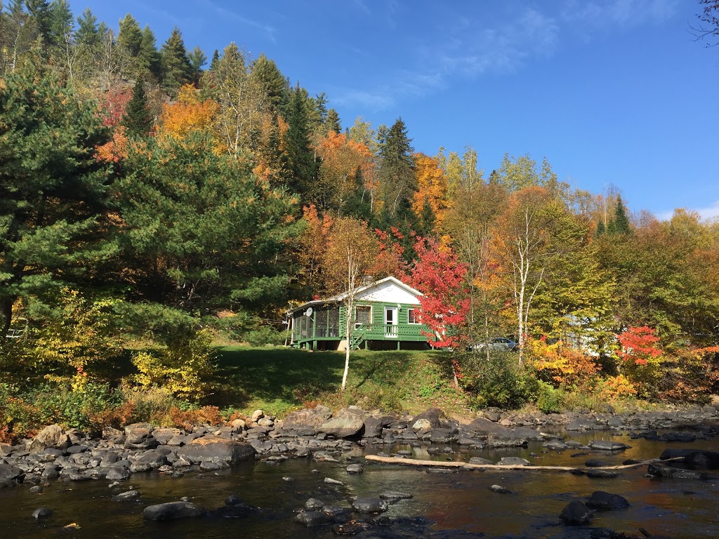 Chalet Gagville | 1715 Chemin du Parc, Mandeville, QC J0K 1L0, Canada | Phone: (514) 264-6574