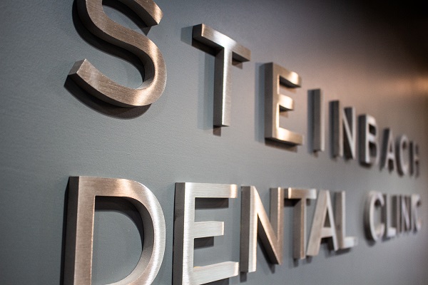 Steinbach Dental Clinic | 462 Main St, Steinbach, MB R5G 1Z5, Canada | Phone: (204) 326-6494