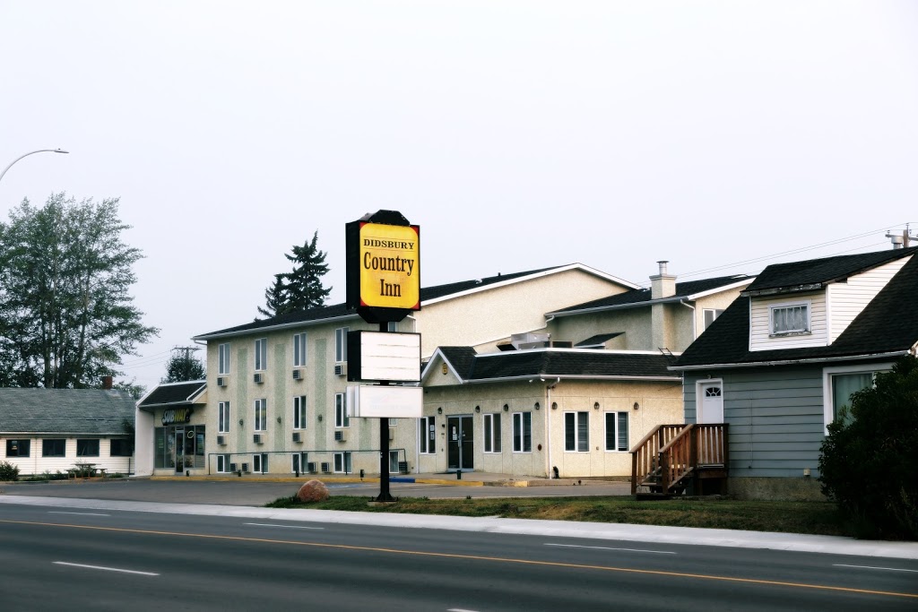 Didsbury Country Inn (14.7 km from Olds) | 1714 20 Ave, Didsbury, AB T0M 0W0, Canada | Phone: (403) 335-8088