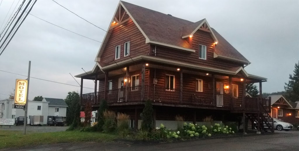 Motel au Vieux frontenac | 4605 Boulevard Frontenac E, Thetford Mines, QC G6H 4G6, Canada | Phone: (418) 335-7994