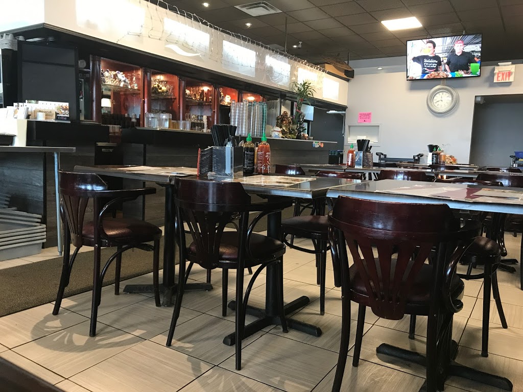 MC Restaurant | 8220 Boulevard Taschereau, Brossard, QC J4X 1C2, Canada | Phone: (450) 904-0660