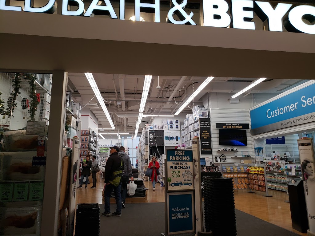 Bed Bath & Beyond | 382 Yonge St, Toronto, ON M5B 1S8, Canada | Phone: (416) 205-9653