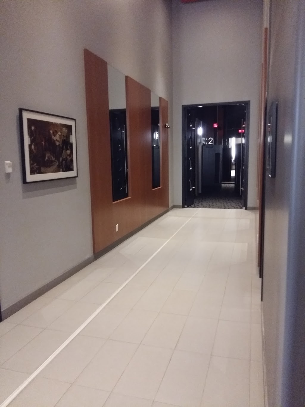 Cinéma Le Tapis Rouge | 1850 Rue Bellefeuille #800, Trois-Rivières, QC G9A 3Y2, Canada | Phone: (819) 840-2540