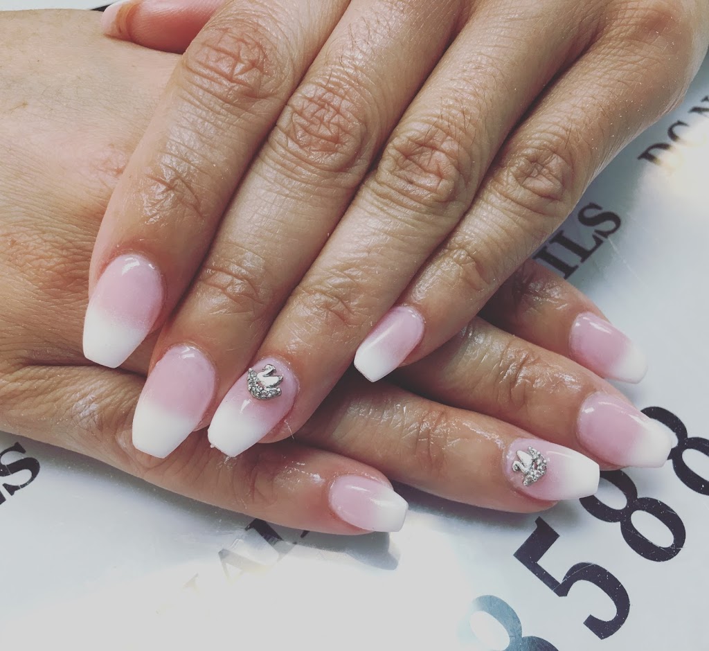 DC Nails & Spa | 859 Browns Line, Etobicoke, ON M8W 3V7, Canada | Phone: (416) 251-8588