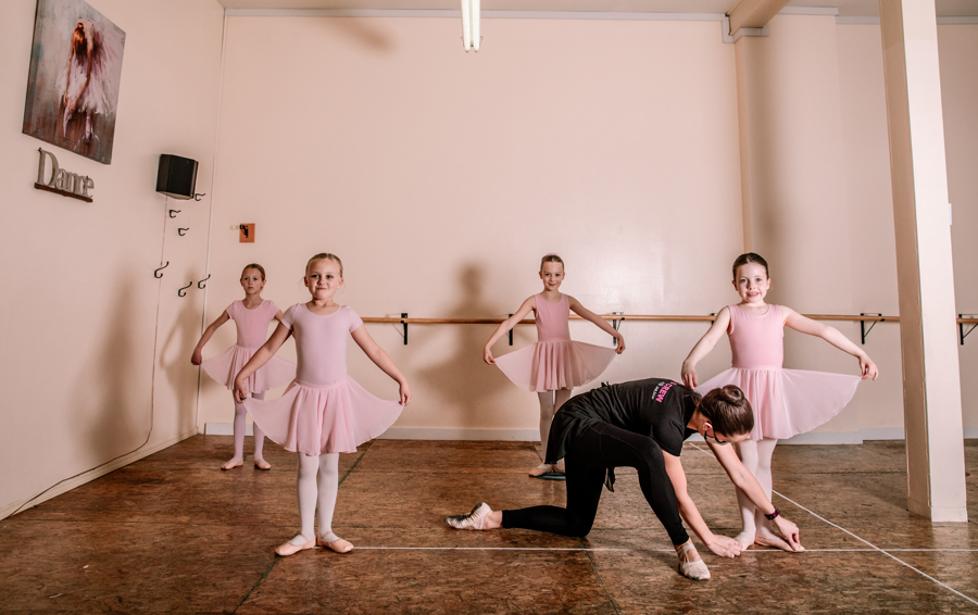 Turning Pointe Dance Studio | 22708 8 Ave, Hillcrest Mines, AB T0K 1C0, Canada | Phone: (403) 330-7699