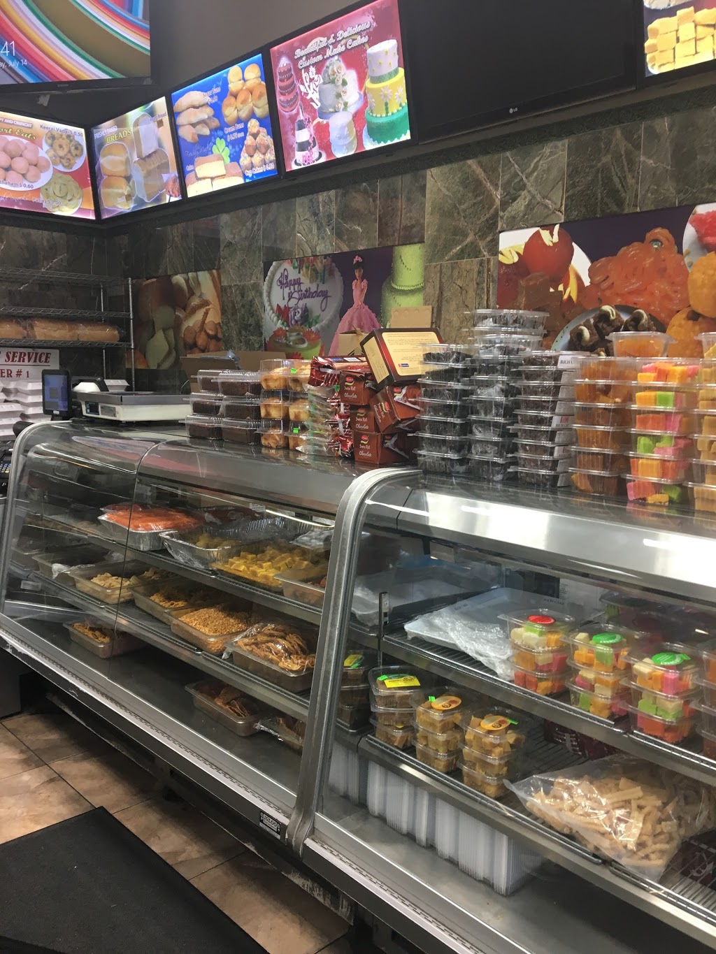 New Spiceland Supermarket | 6065 Steeles E, Toronto, ON M1X 1N5, Canada | Phone: (416) 335-3030