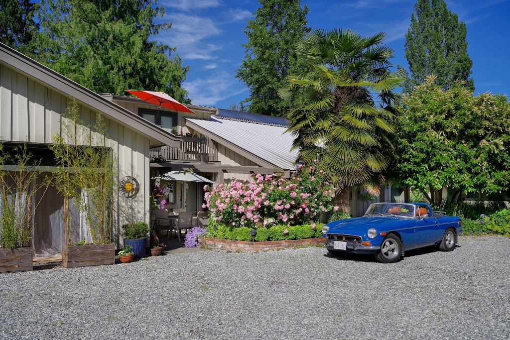 Hedgerow House B & B | 238 Park Dr, Salt Spring Island, BC V8K 2R6, Canada | Phone: (250) 538-1716