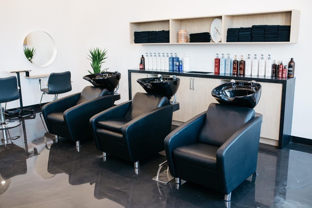 Salon KANVĀ | 98 Rue Blanchard suite 132, Sainte-Thérèse, QC J7E 4R9, Canada | Phone: (579) 637-7637