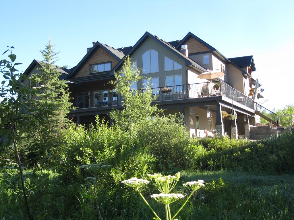 Edgewood Bed & Breakfast | 224133, AB-546, Turner Valley, AB T0L 2A0, Canada | Phone: (403) 634-5828