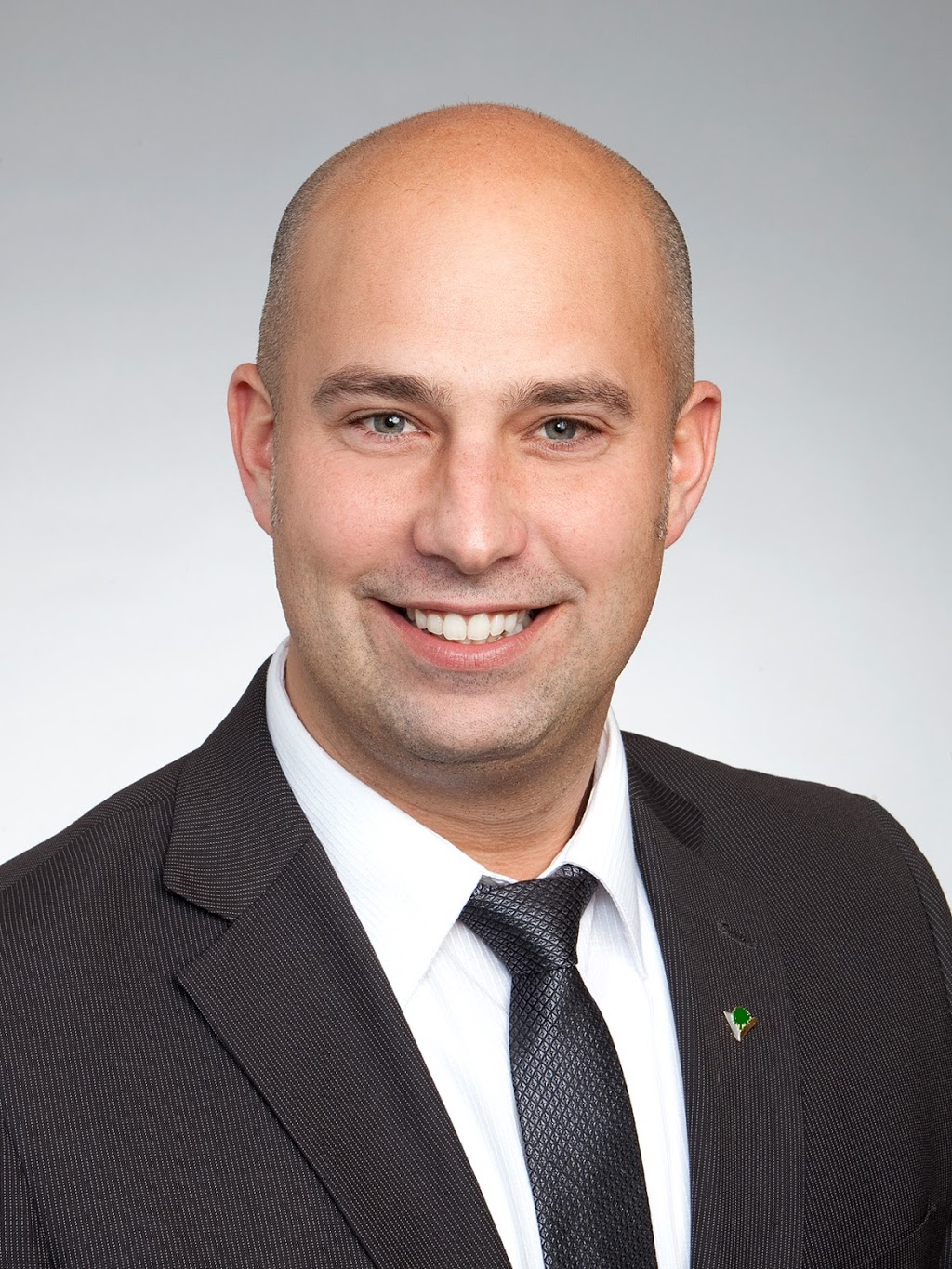 Alexandre Côté Agent immobilier Via Capitale platine | 510 Rue Lindsay, Drummondville, QC J2B 1H1, Canada | Phone: (819) 752-1320