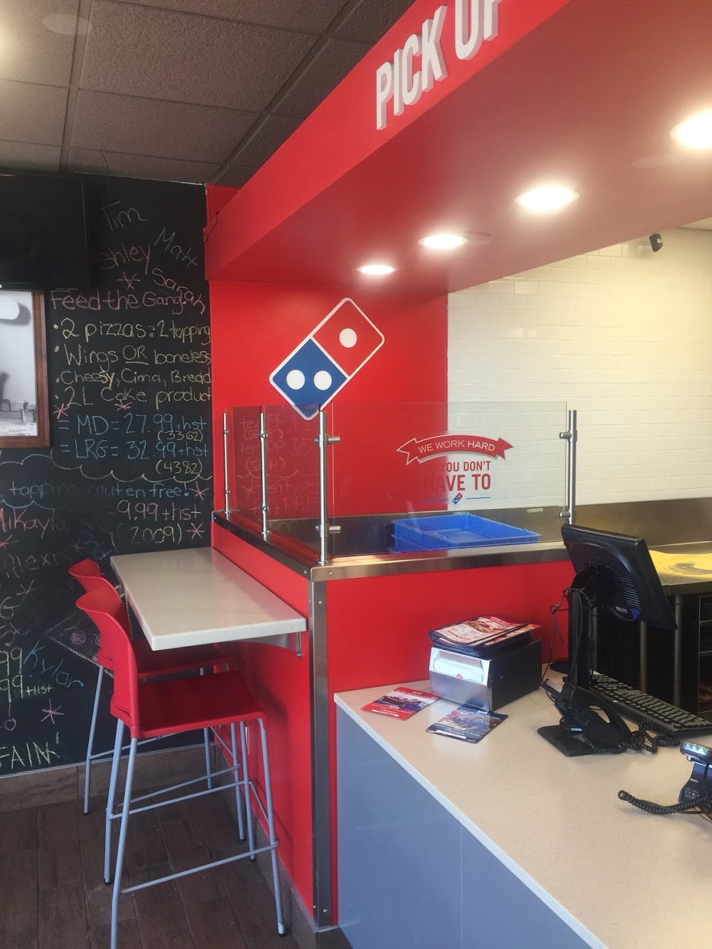 Dominos Pizza | 122 Richmond St, Chatham, ON N7M 1N9, Canada | Phone: (519) 351-8180