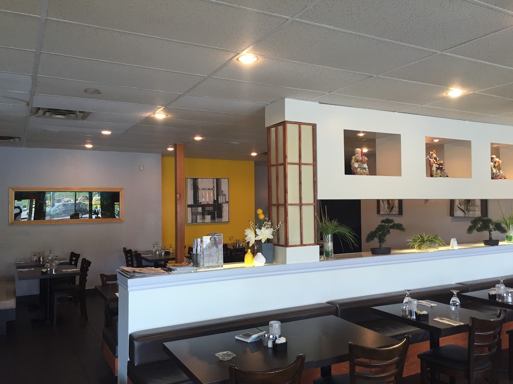 Restaurant Makisu | 315 Boulevard Curé-Labelle, Sainte-Thérèse, QC J7E 2Y2, Canada | Phone: (450) 434-2552