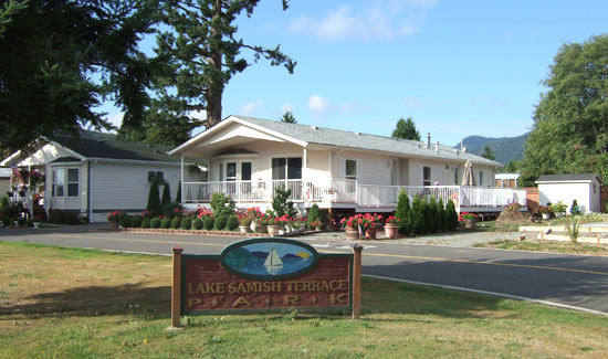 Lake Samish Terrace Park | 921 Autumn Ln, Bellingham, WA 98229, USA | Phone: (360) 201-1781