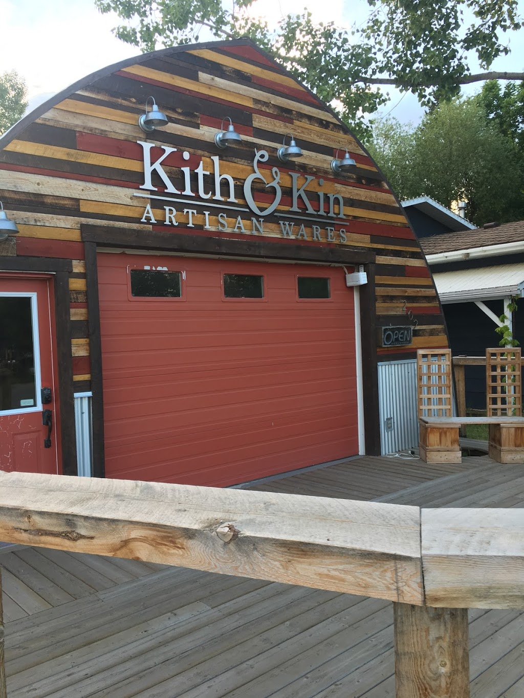 Kith & Kin Artisan Wares | 200 Main St, Rosebud, AB T0J 2T0, Canada | Phone: (403) 821-1350